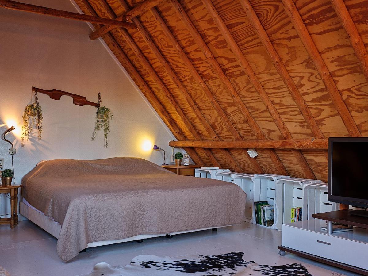 Oosterend  Jagershuistexel Bed & Breakfast エクステリア 写真
