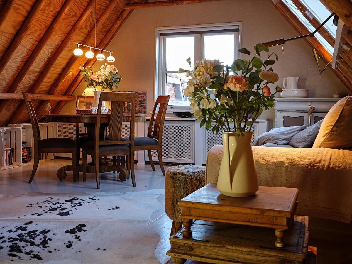 Oosterend  Jagershuistexel Bed & Breakfast エクステリア 写真